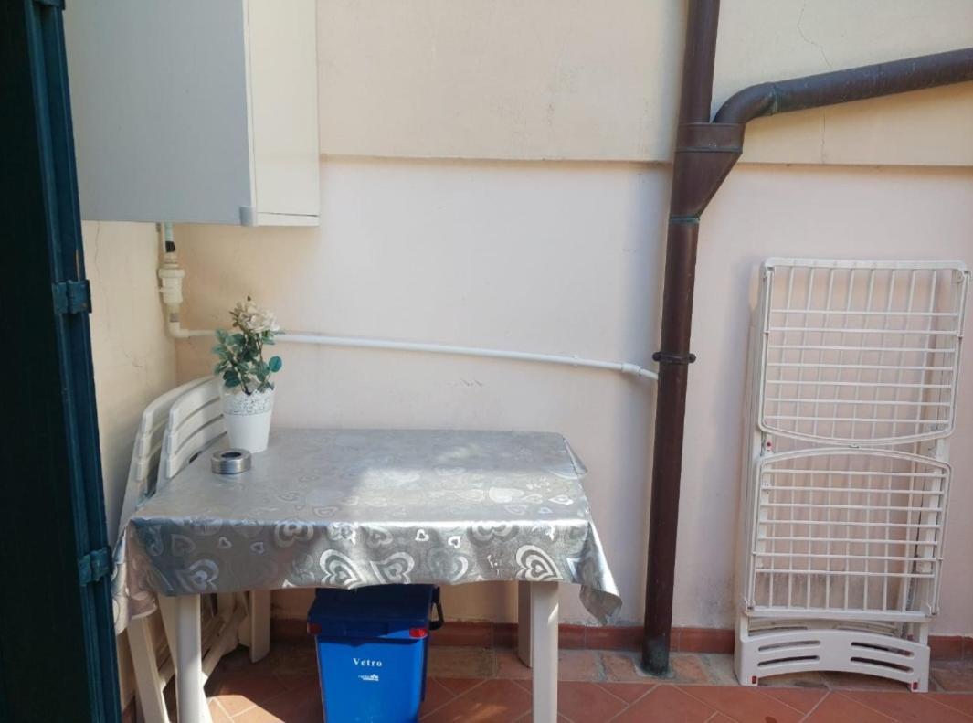 Appartamento Bilocale centro storico Pesaro Esterno foto